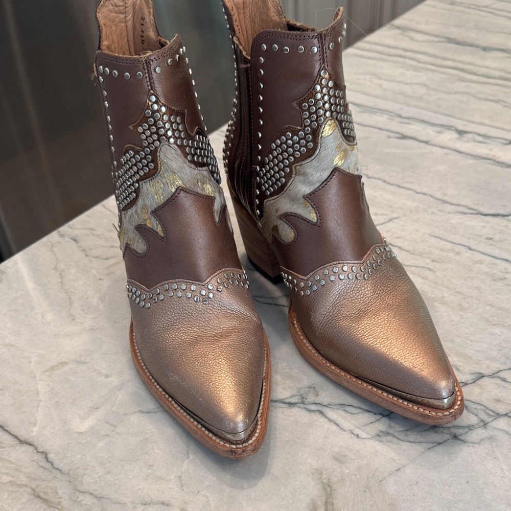 Mescalero Studded handmade Brown Ankle Boots size 9